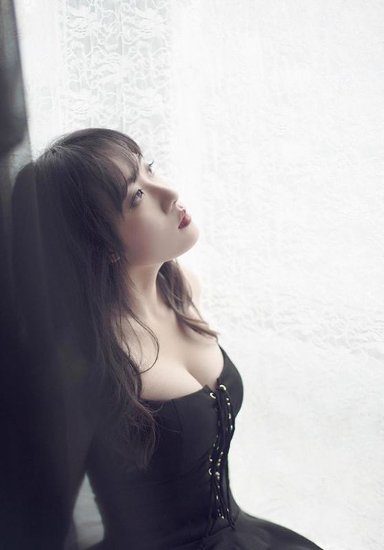 性感大胸萌妹子私房诱惑写真
