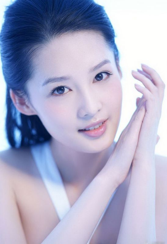 清纯美女李沁高清写真