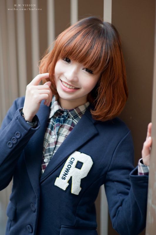 甜美学生制服小清新户外写真