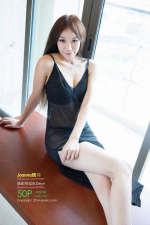 美女室内性感撩人私房照