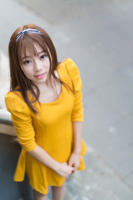 清纯甜美美眉户外高清写真照
