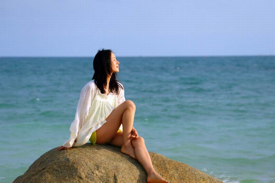 清纯美女江一燕海滩风情写真