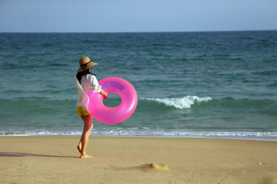 清纯美女江一燕海滩风情写真