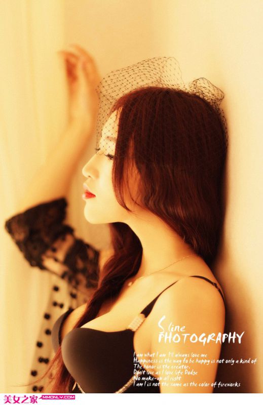透视装美女妩媚私房照