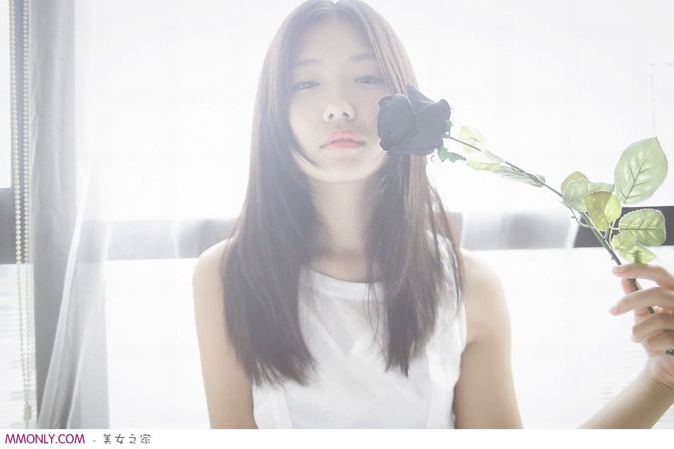 清纯黑玫瑰美女高清私房写真