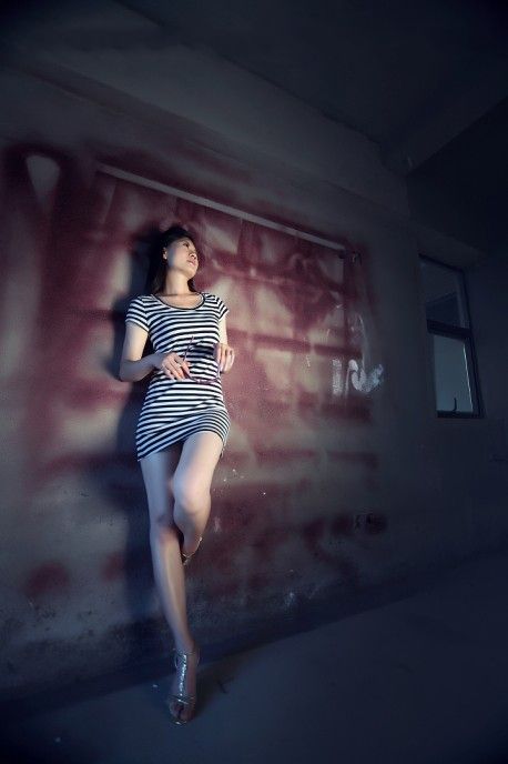 清纯长腿美女大秀完美身材