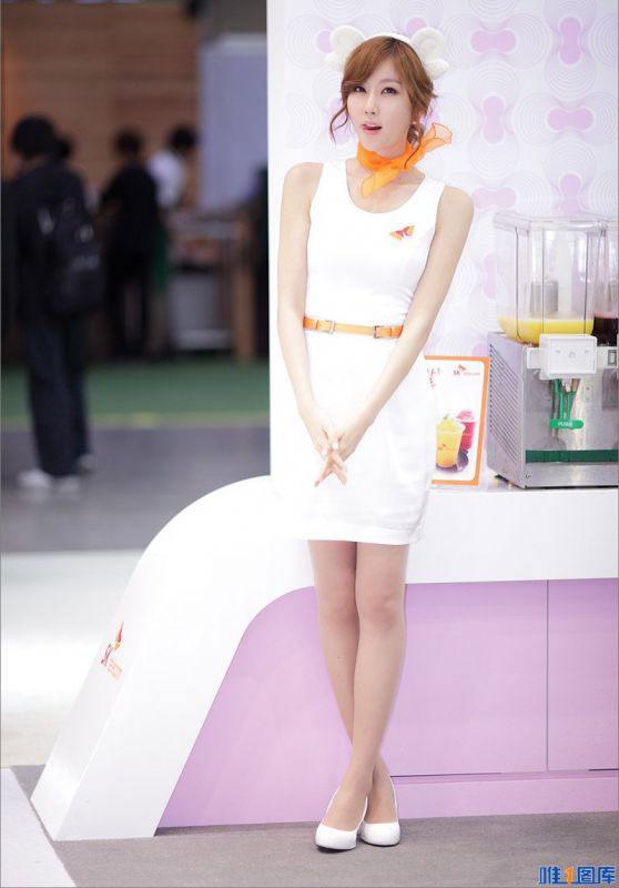 超级showgirl崔星儿甜美清纯写真