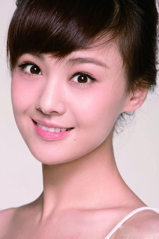甜美清纯郑爽整容前照片曝光