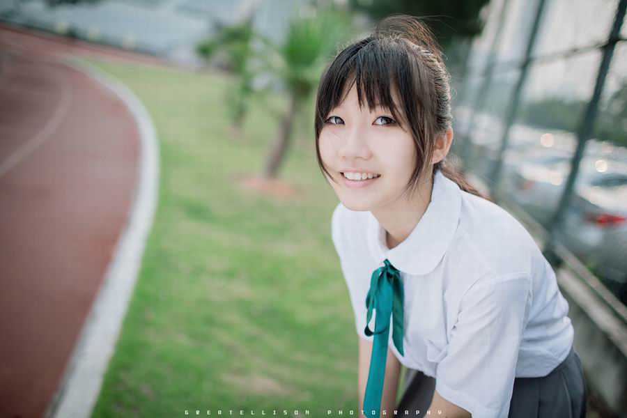 氧气美少女制服黑丝迷人写真
