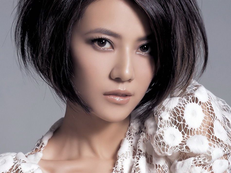 清纯美女高圆圆妩媚写真