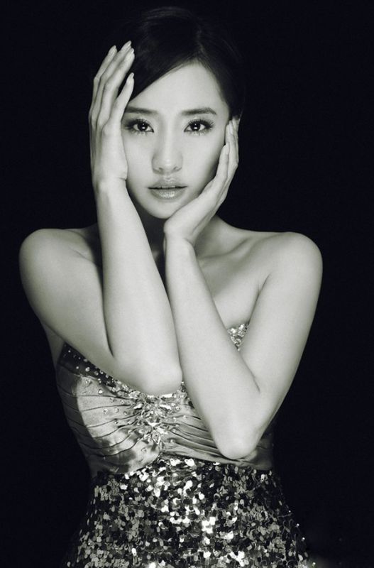 美女王智妩媚撩人高清照