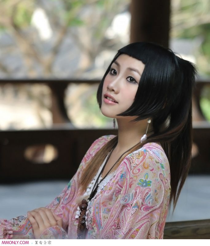 韩系风格的清纯美女高清户外拍摄