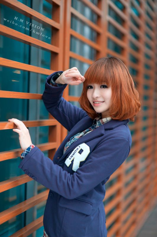 甜美学生制服小清新户外写真