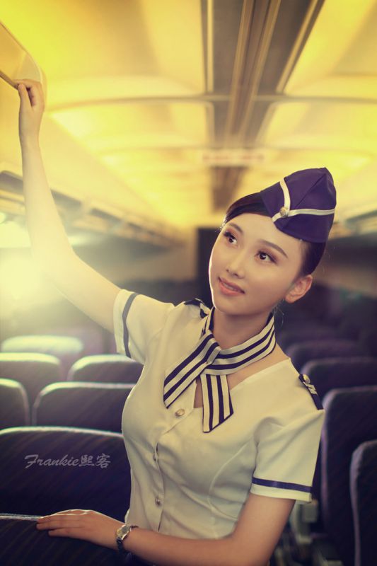 清纯空姐制服诱惑高清写真
