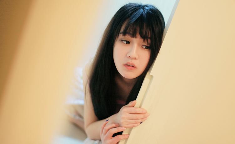 清纯萌妹子闺房私房照