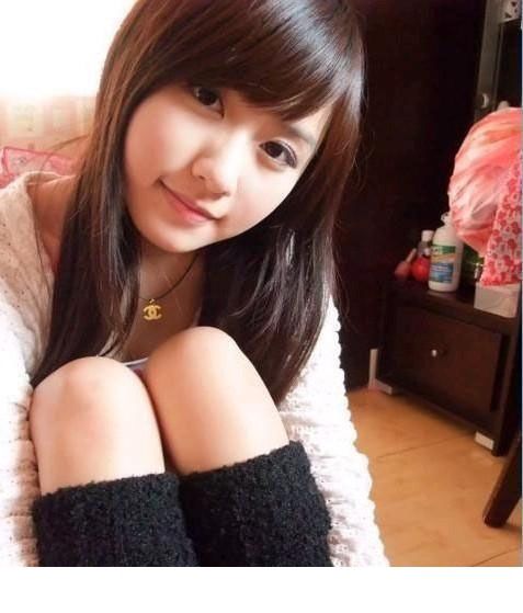 台湾美女刘孟姗清纯可爱生活照