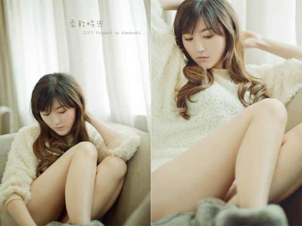 清纯大眼睛萌妹子室内写真
