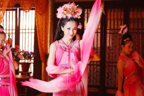 美女蓝燕古装迷人写真