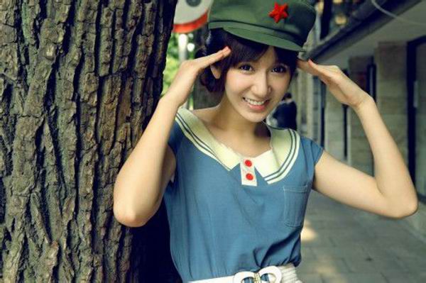 娄艺潇甜美靓丽高清写真照