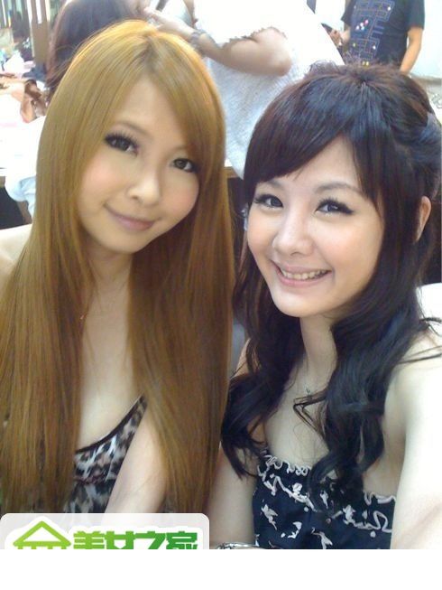 台湾美女Makiyo素颜合拍照