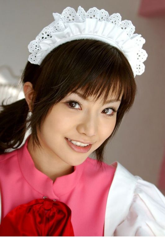 性感女优红音萤粉红女仆装写真