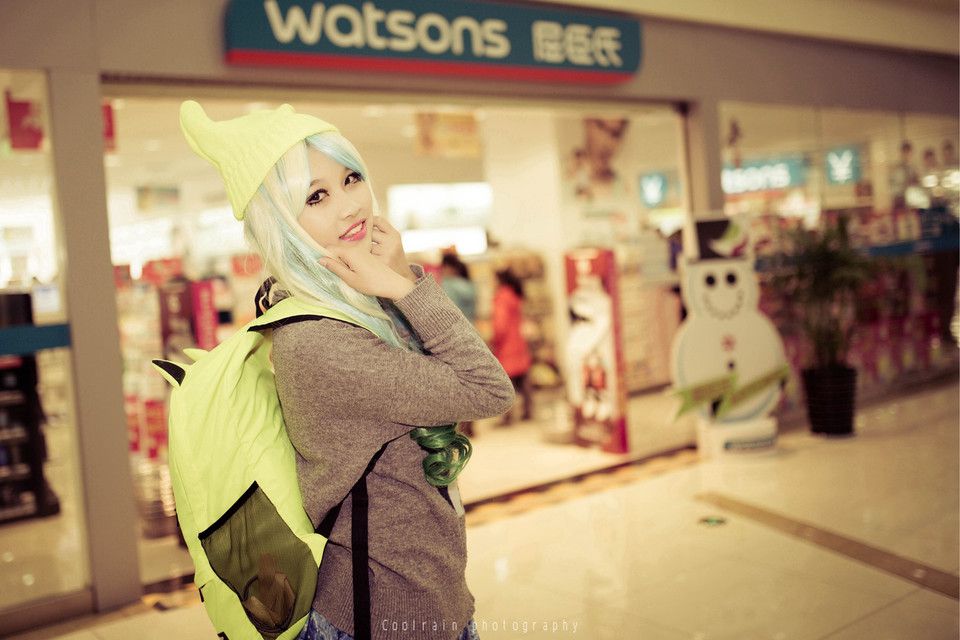 萝莉萌妹子cosplay洋娃娃街拍照