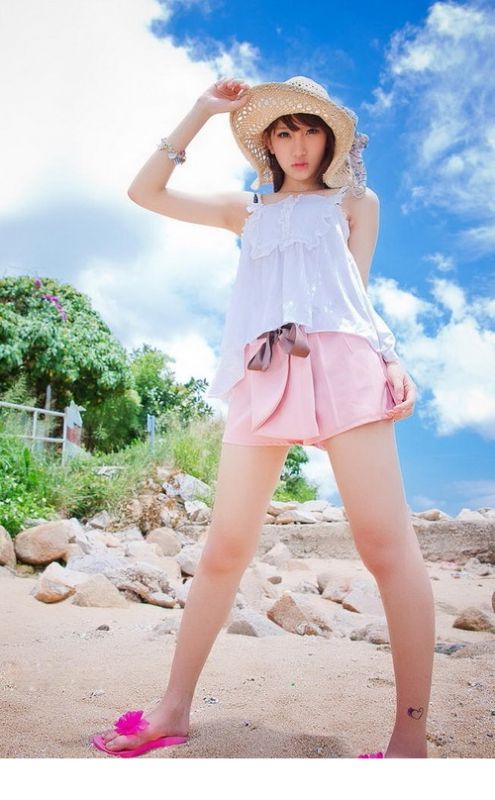 小清新嫩模谢芷蕙沙滩写真