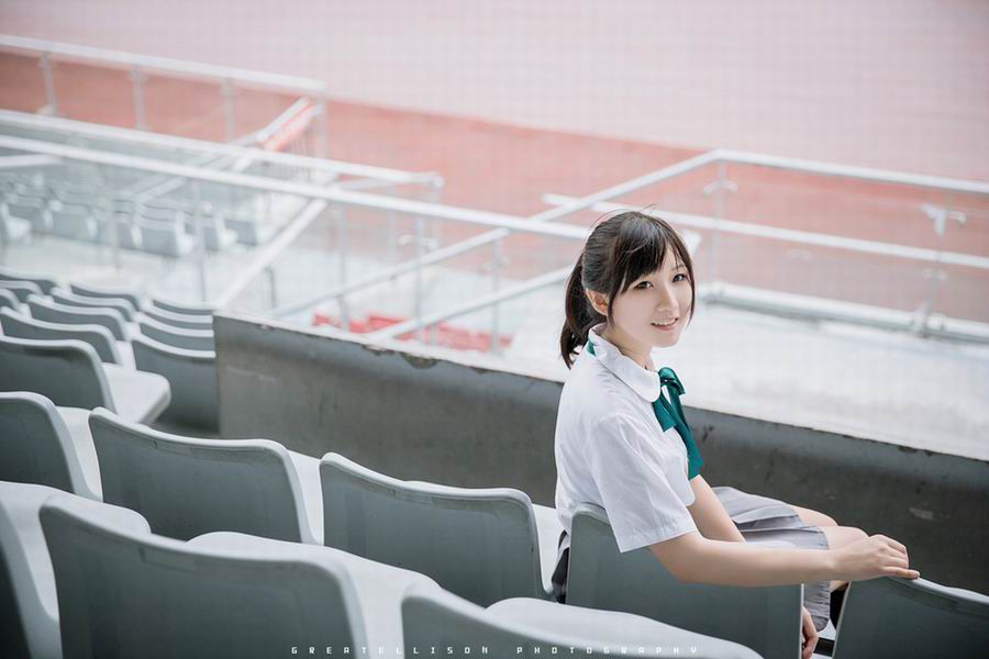 氧气美少女制服黑丝迷人写真