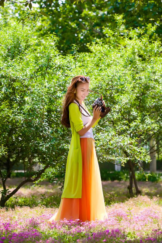 长裙美女小清新户外写真