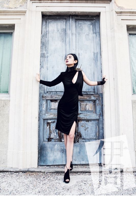 美女明星黄奕唯美迷人写真