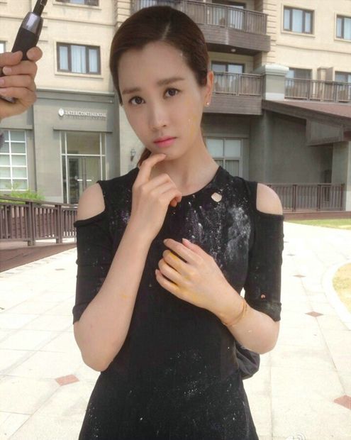 韩国美女李多海甜美写真