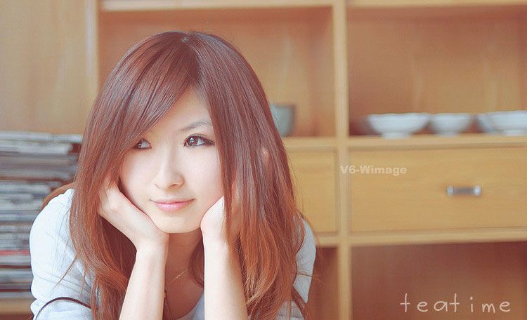 养眼萌妹子户外清新写真