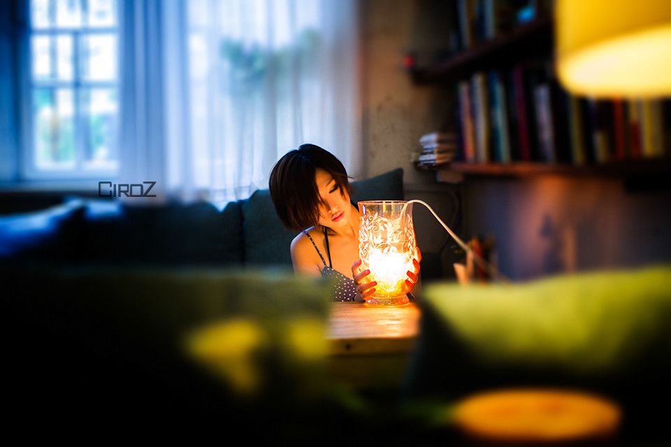 清纯美女短发俏皮写真