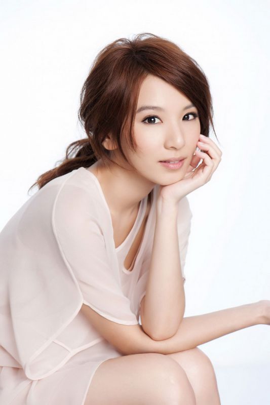 SHE成员田馥甄清纯写真照
