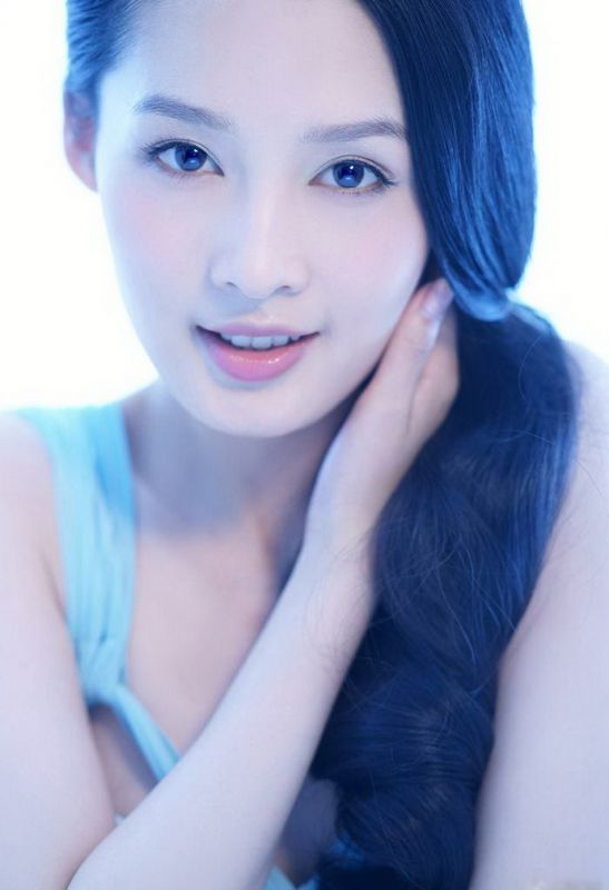 清纯美女李沁高清写真