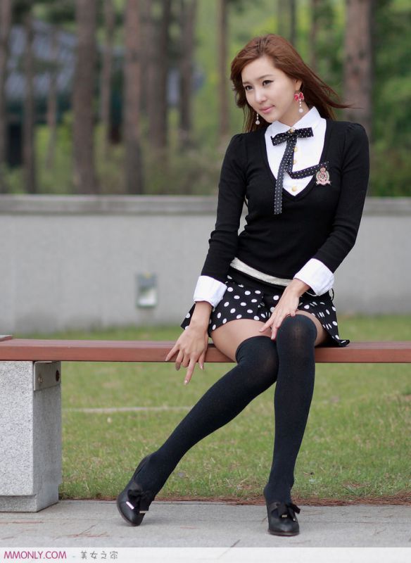 韩国美女崔有静高清迷人写真