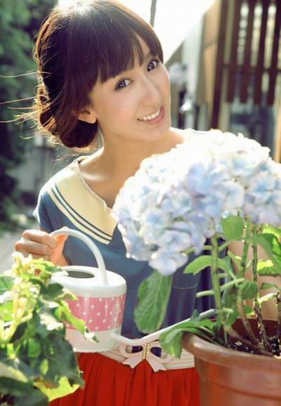 娄艺潇甜美靓丽高清写真照
