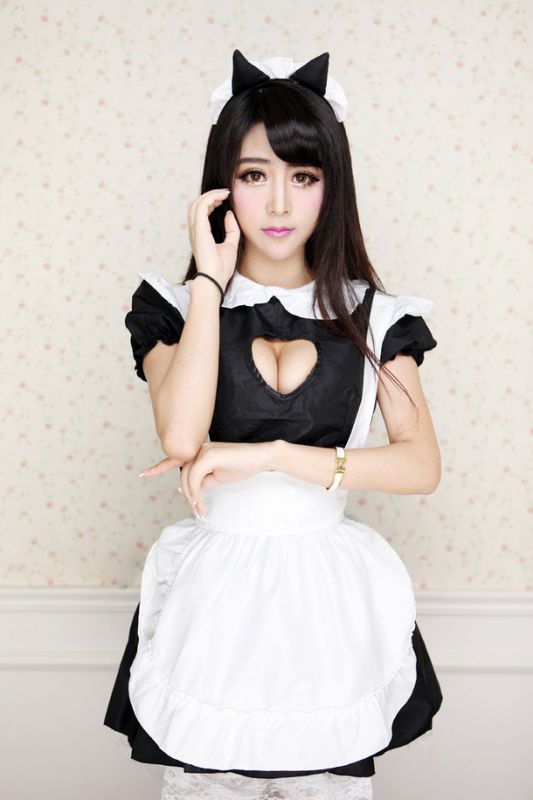 夏小薇女仆制服性感迷人写真