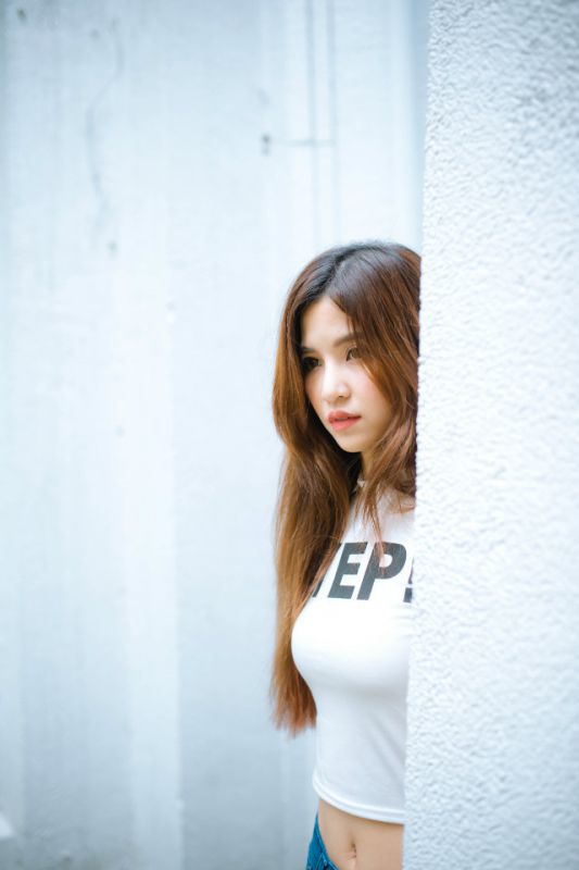 性感长腿美女街拍写真