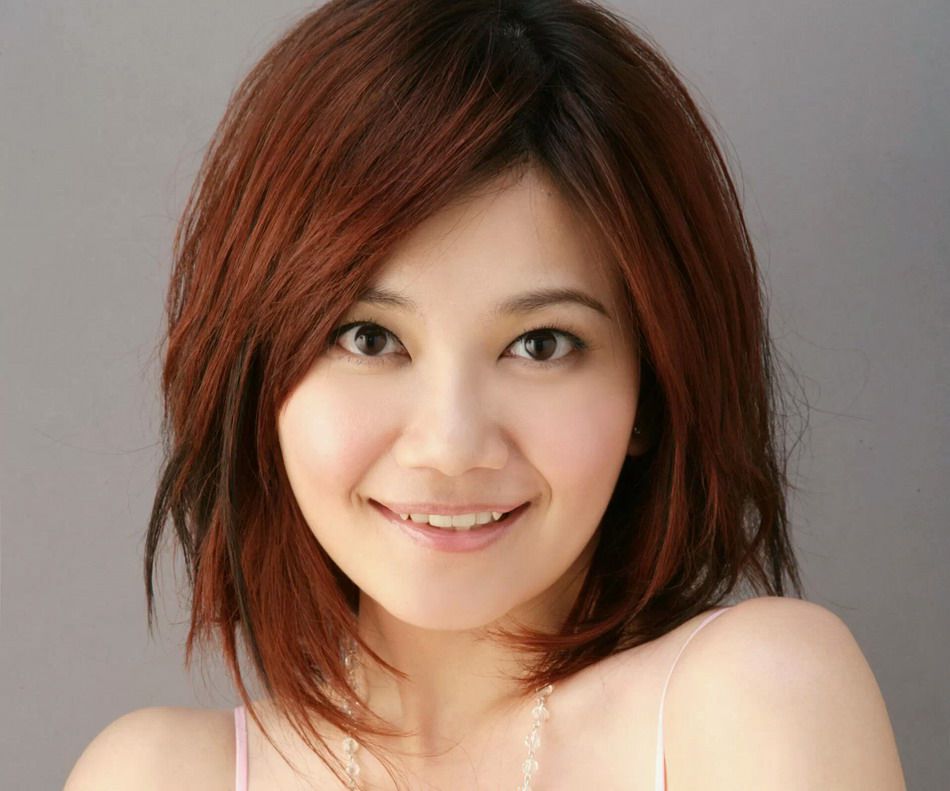 情歌天后梁静茹甜美笑容写真