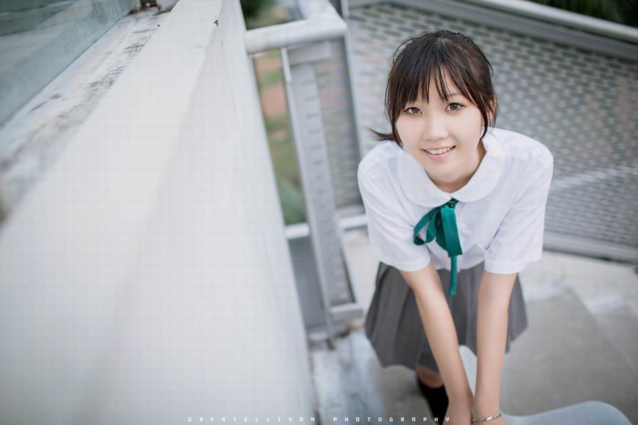 氧气美少女制服黑丝迷人写真