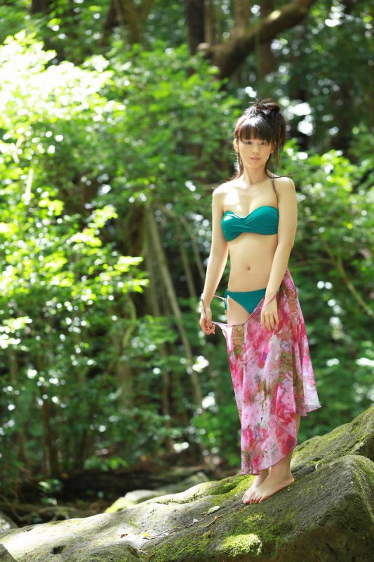 性感美女小池里奈比基尼高清写真