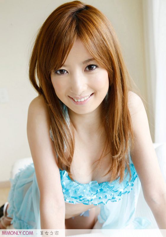 日系蕾丝内衣翘臀美女诱惑写真