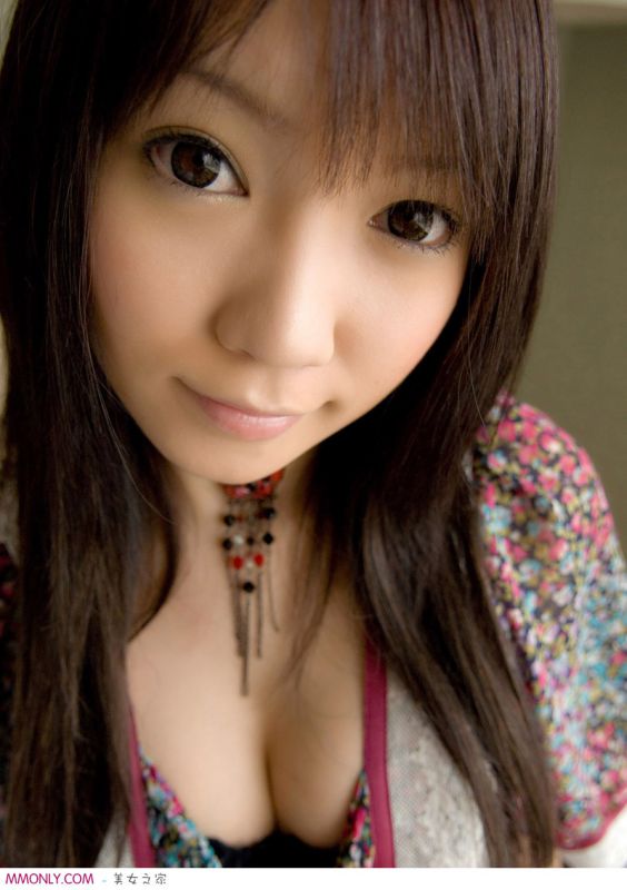 童颜美女私房酥胸诱人自拍