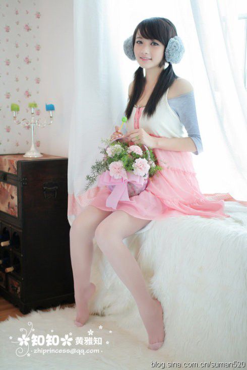 萌妹子黄雅知可爱迷人私房照