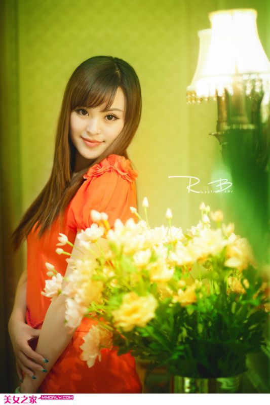 性感美臀美女黑色蕾丝诱惑