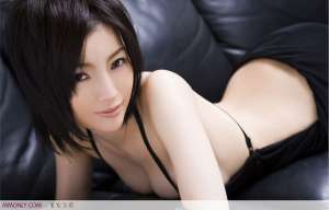 极品美女吊带黑裙大秀性感爆乳