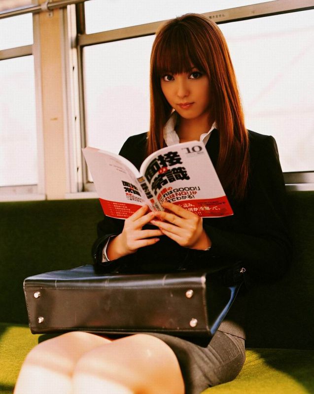 极品美女佐佐木希公车美臀长腿写真