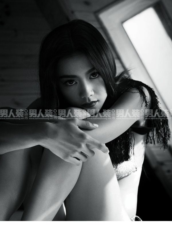 美腿美女周秀娜性感杂志时尚写真