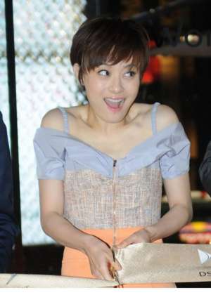 女星孙俪性感高清活动照